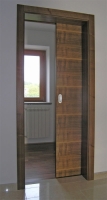 Moderna drsna vrata