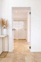 Steklena vrata nevidni podboj